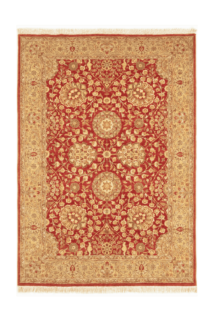 レッドのパキスタン絨毯 ダブルノット（花柄） 125×185cm・約1.5畳の手織りウールラグ