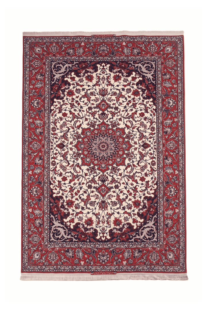 アイボリーのペルシャ絨毯 イスファハン（メダリオン柄） 149×238cm・約2畳の手織りウールラグ